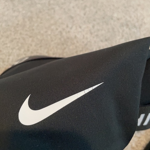 Girls- Nike Pro Black pants. This are not full length. - Picture 10 of 10